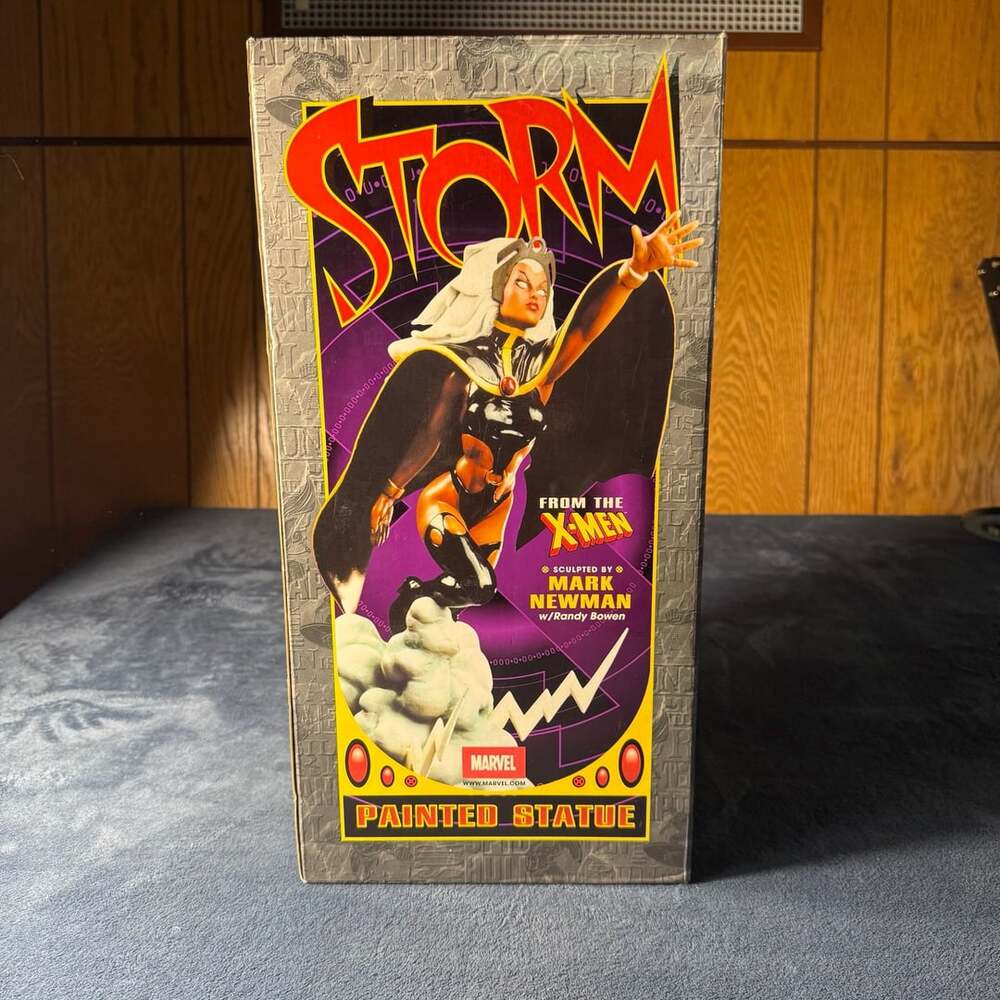 Marvel limited edition Bowen Designs X-MenStorm Painted Statue Numbered0920/3000